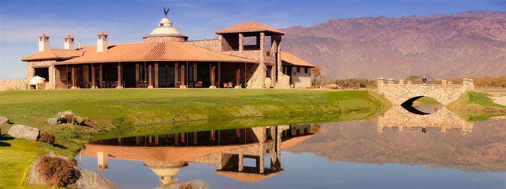 格雷斯卡法亚特酒店 外观 照片 Club de Golf El Comahue